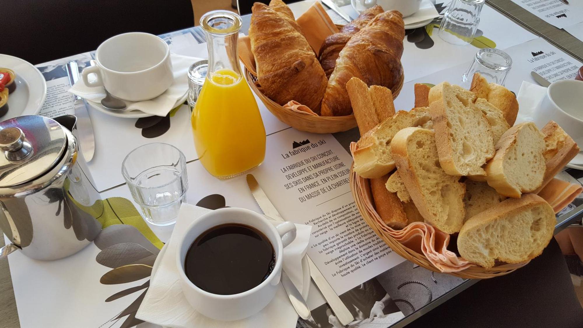 Hotel Victoria سانت بيير دي شارتروز المظهر الخارجي الصورة